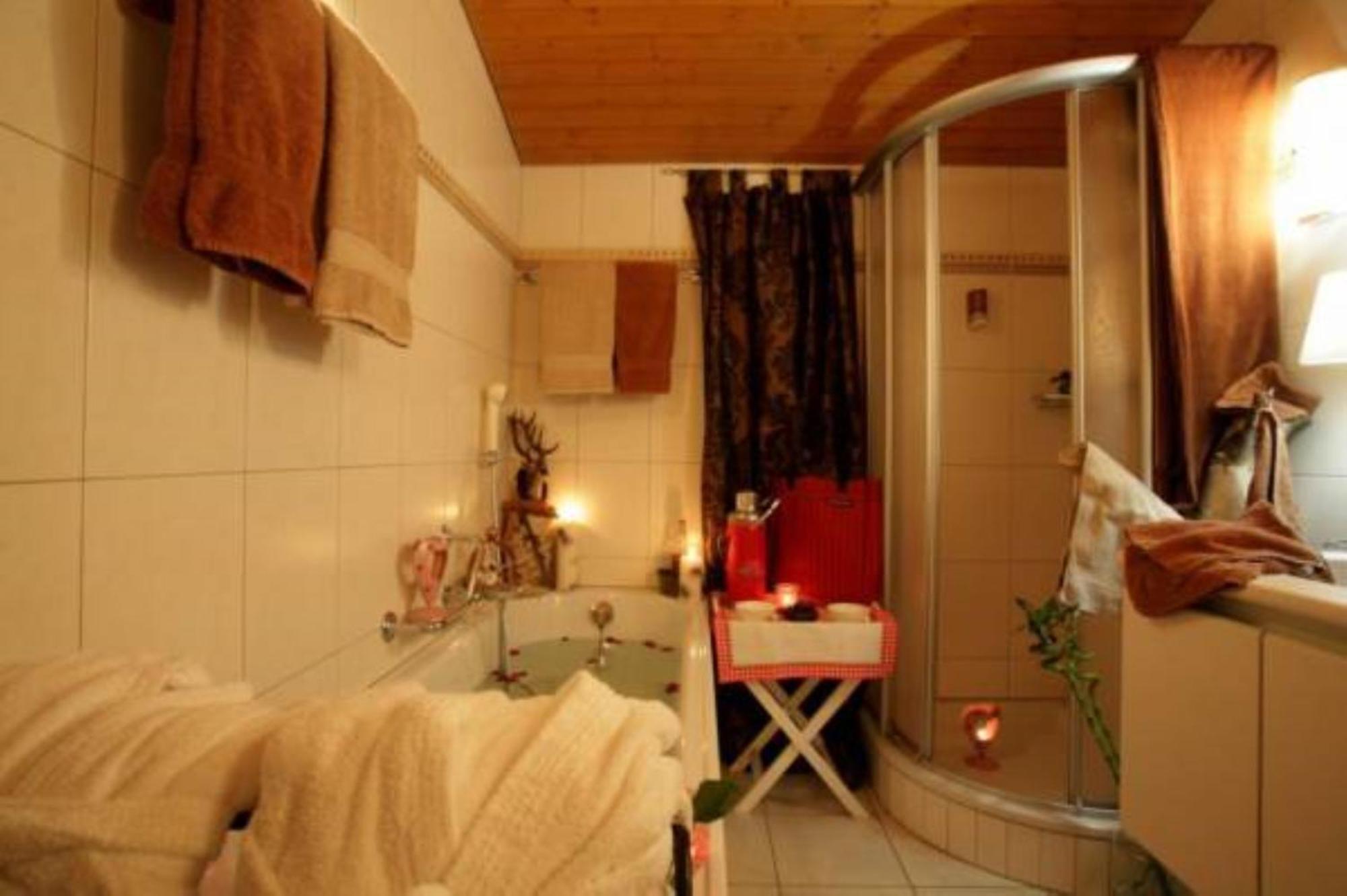 Hotel Restaurant Buerchnerhof Burchen Room photo